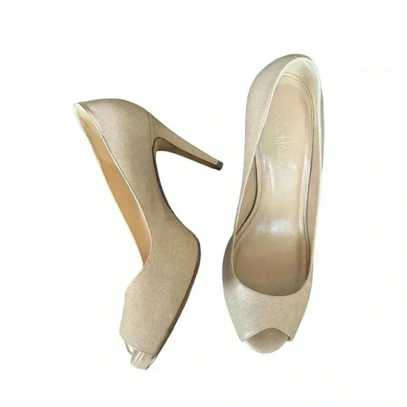 “Cole Haan” and Air Nike beige peep-toe pumps. Size 8 B - Picture 2 of 15